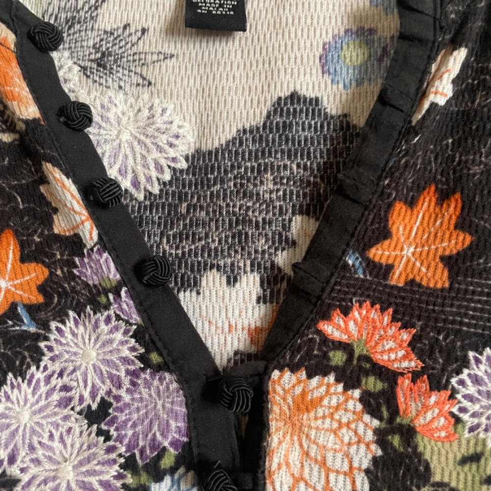 Awesome and Rare Lucky Brand Top - Picture 2 of 5